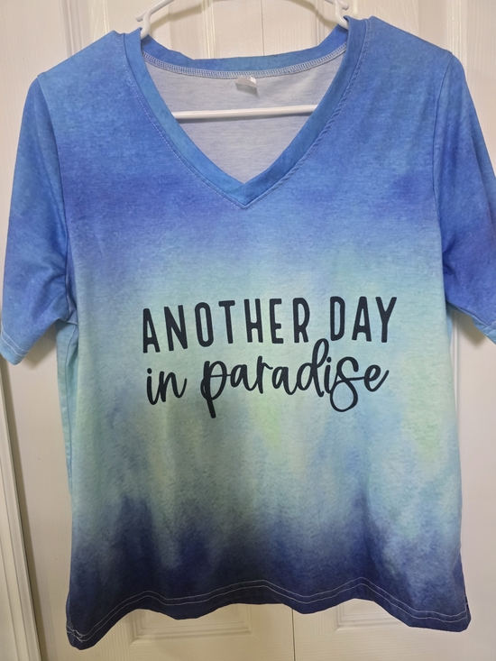 Tops - Another Day in Paradise Ombre V‑Neck Tee - Blue/Green